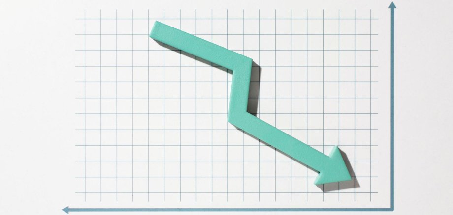 Flat of statistics presentation with arrow by freepik